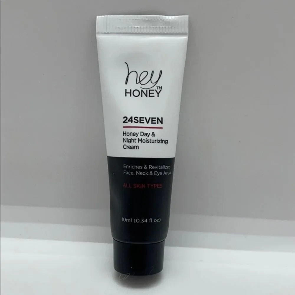 NWT IPSY December 2020 Luxe Bag